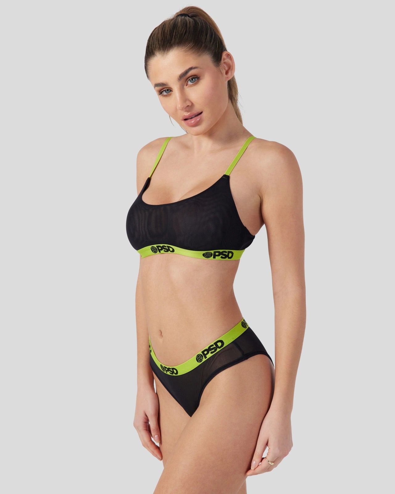 Mesh - Solid Black - Image 3